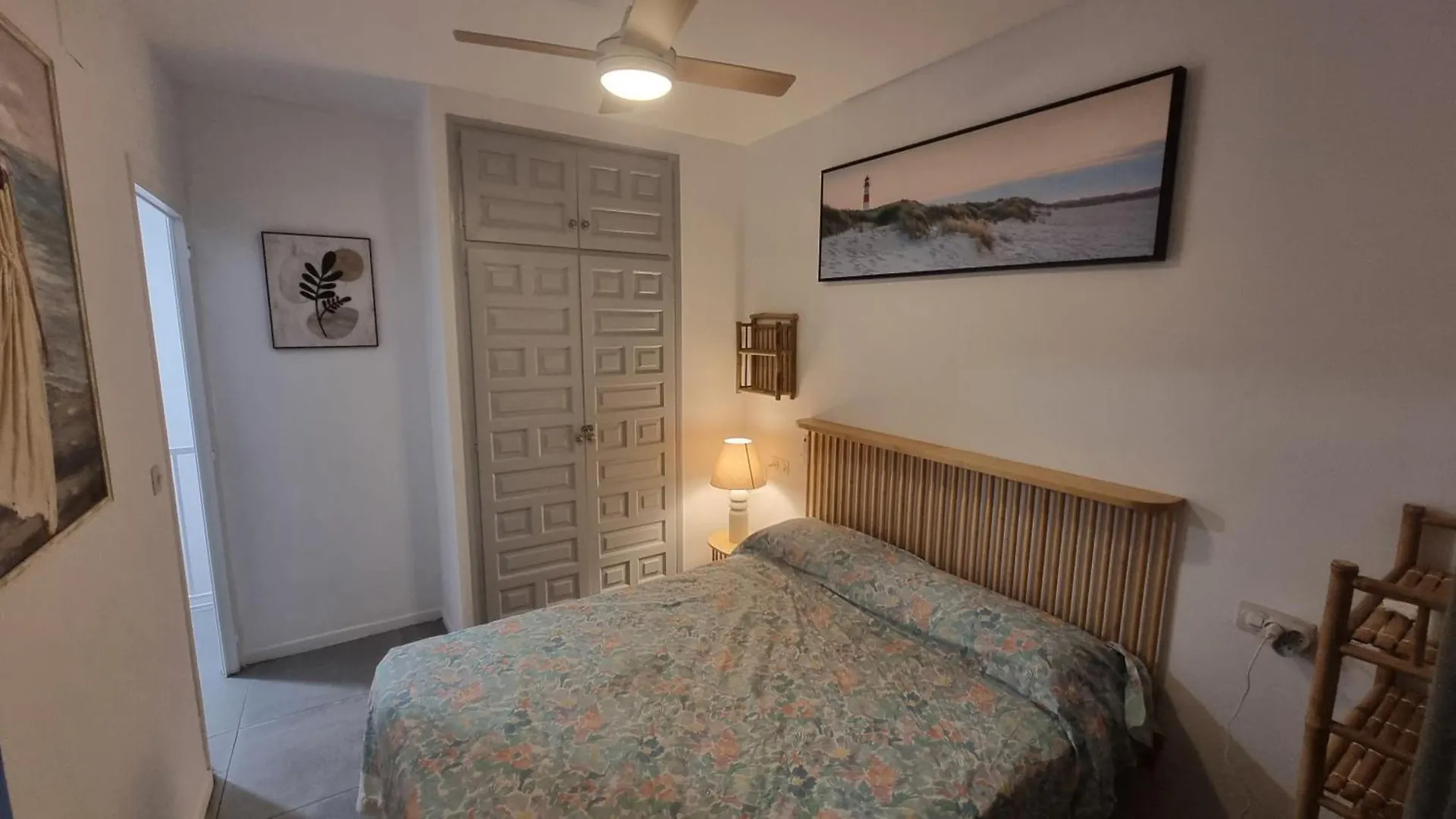 Holiday home Cozy House With Sea Views, Terrace And Swimming Pool Villa Roses